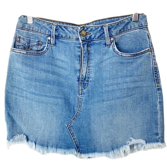 Unpublished Sz 29 (Medium) Light Wash Raw Hem 15"L - Picture 1 of 8